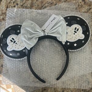 BaubleBar ghost Minnie ears